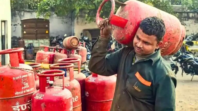 LPG Price 1 December: ఇలా ఎన్నికలు అయిపోయాయో లేదో.. అలా సిలిండర్ ధరలు పెరిగాయి