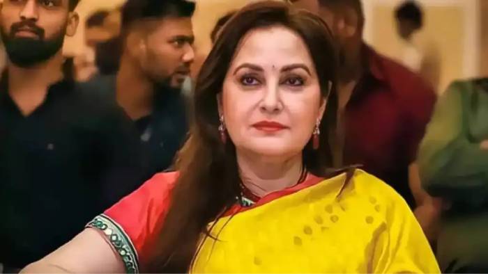 Jaya Prada: జయప్రదపై నాన్-బెయిలబుల్ వారెంట్ జారీ చేసిన యూపీ కోర్ట్..