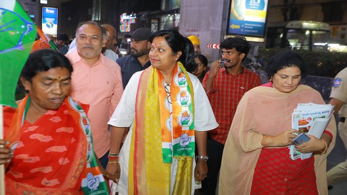 Kota Neelima: మజీద్‌లో ప్రచారం.. కాంగ్రెస్ అభ్యర్థి కోట నీలిమను అడ్డుకున్న ముస్లింలు