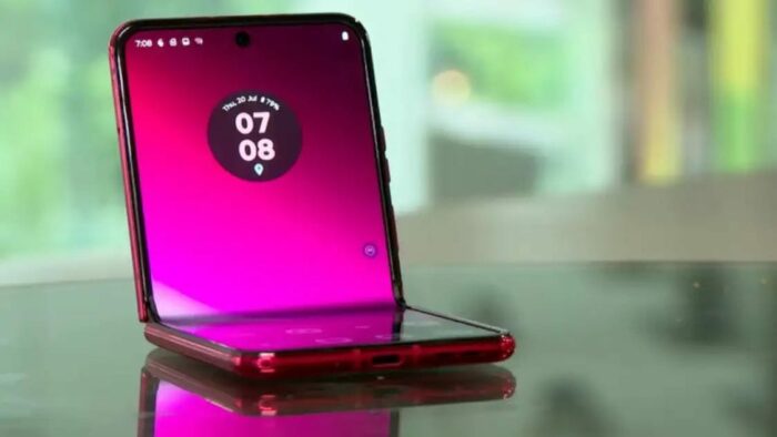 Motorola Razr 40 Ultra : మోటోరోలా నుంచి మడతబెట్టే ఫోన్ వచ్చేసిందోచ్.. సూపర్ ఫీచర్స్..