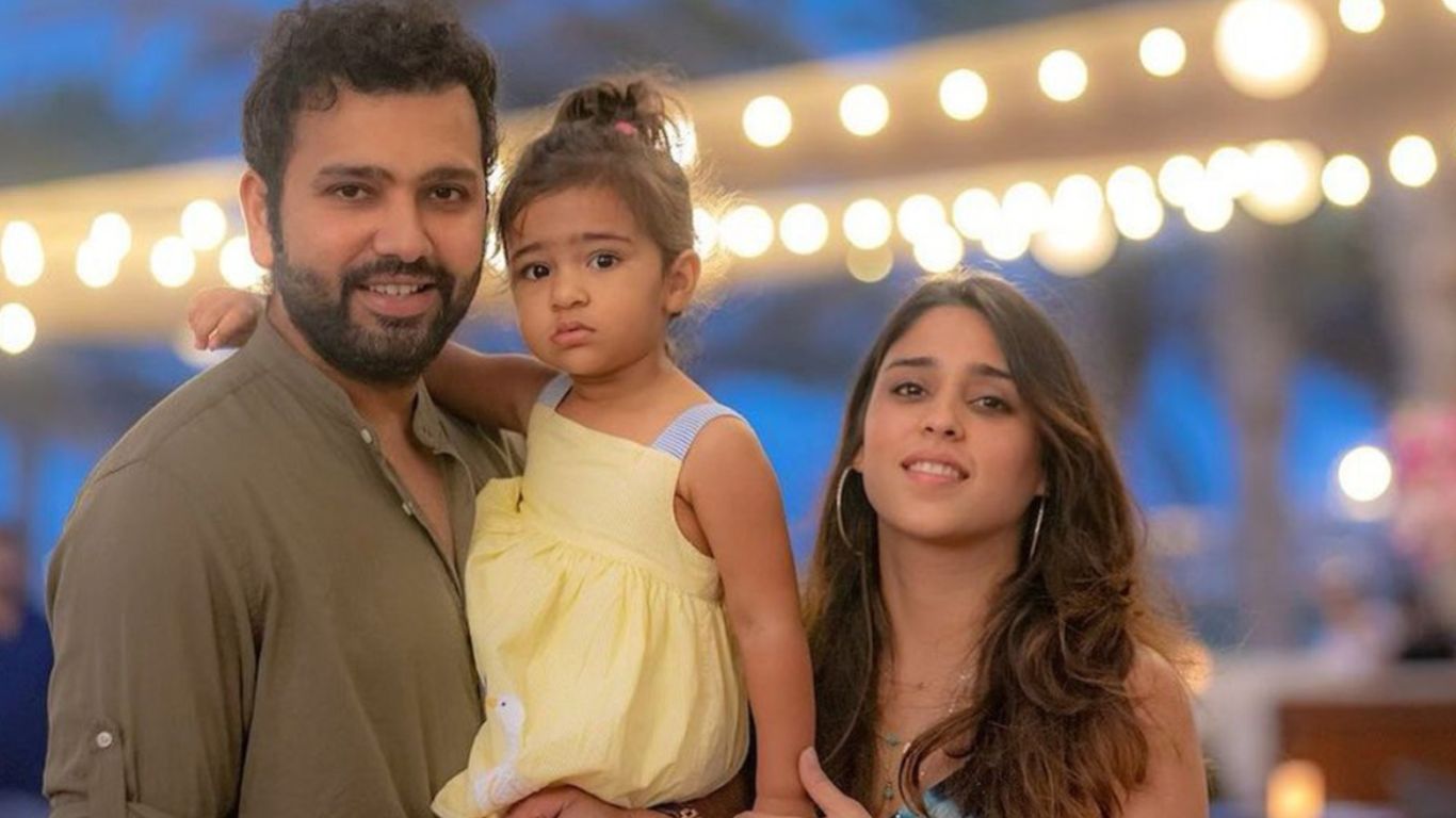 Rohit Sharma Daughter: మా డాడీ ఇంకో నెలలో న‌వ్వుతాడు.. స‌మైరా వీడియో వైరల్!