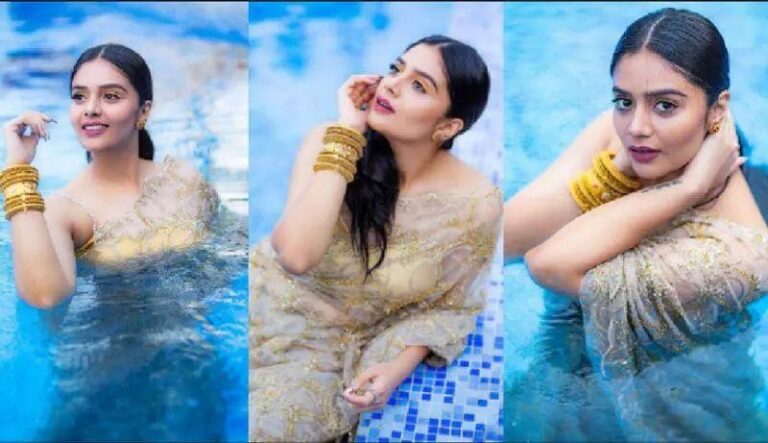 Sreemukhi: చీరలో తడి అందాలతో శ్రీముఖి విందు.. బాబోయ్ ఇలా చూస్తే కుర్రాళ్ల గుండెలు పేలిపోతాయ్..