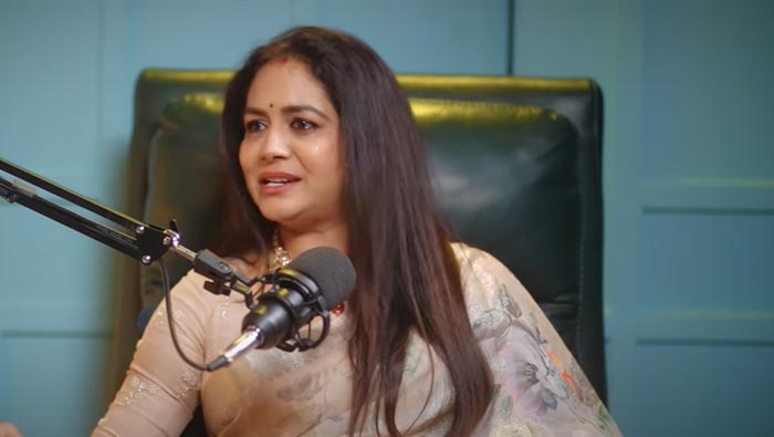 Singer Sunitha: పర్సనల్స్ రికార్డింగ్ స్టూడియోలో ఎందుకు మాట్లాడతారు.. సునీత ఎమోషనల్