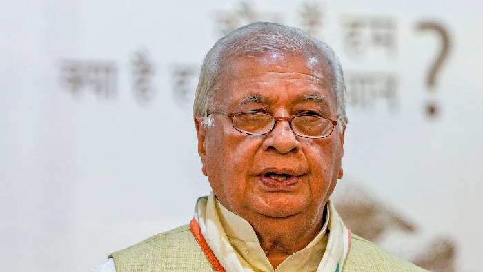 Arif Mohammed Khan: “వారు విద్యార్థులు కాదు, క్రిమినల్స్”.. సీఎం విజయన్‌పై గవర్నర్ ఆగ్రహం..