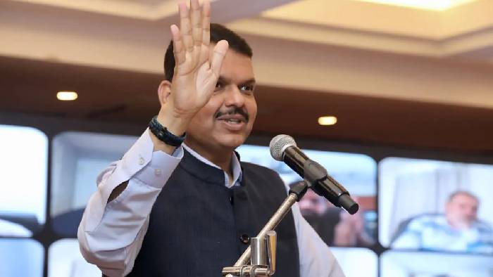 Devendra Fadnavis: “బీజేపీకి దేవుడు ఇచ్చిన గొప్ప వరం”.. రాహుల్ గాంధీపై దేవేంద్ర ఫడ్నవీస్ వ్యాఖ్యలు..