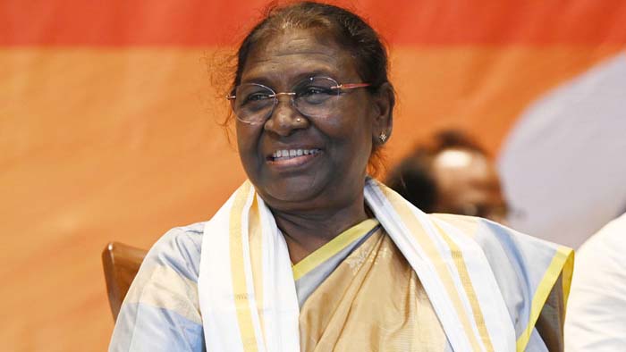Droupadi Murmu: పోచంపల్లిలో ముగిసిన రాష్ట్రపతి పర్యటన.. చేనేతపై ముర్ము ఏమన్నారంటే..