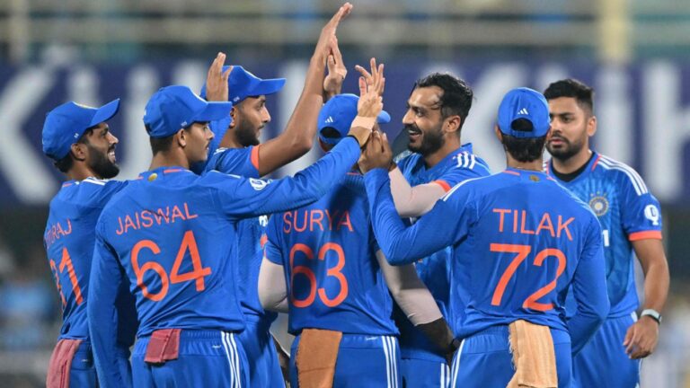 IND vs AUS: ఆస్ట్రేలియాతో నాలుగో టీ20.. హైదరాబాదీ ప్లేయర్‌ ఔట్‌!