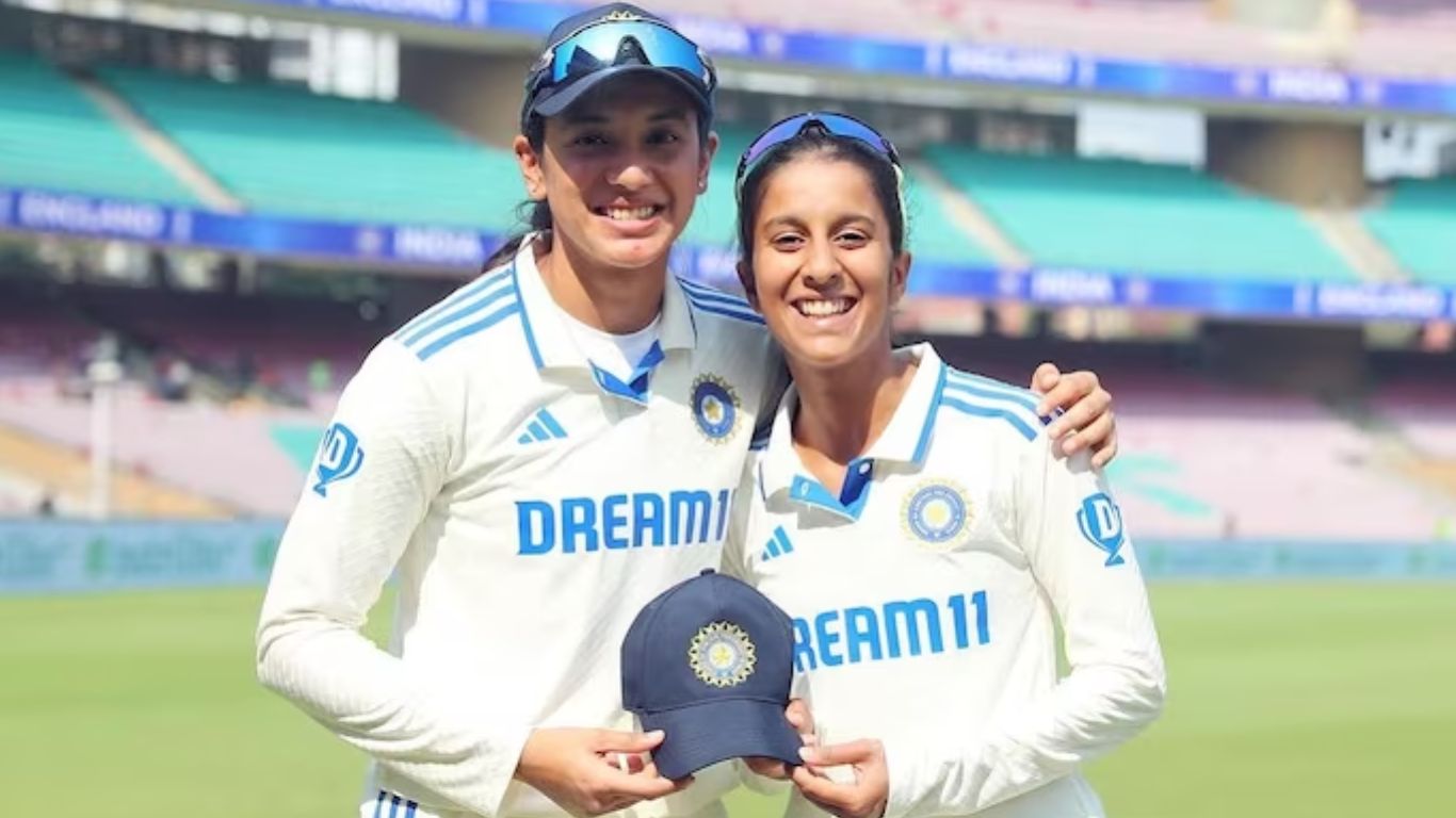 ENG vs IND: పెద్దక్కలాంటి మంధాన నుంచి క్యాప్‌ను అందుకోవడం కెరీర్‌లోనే స్పెషల్!