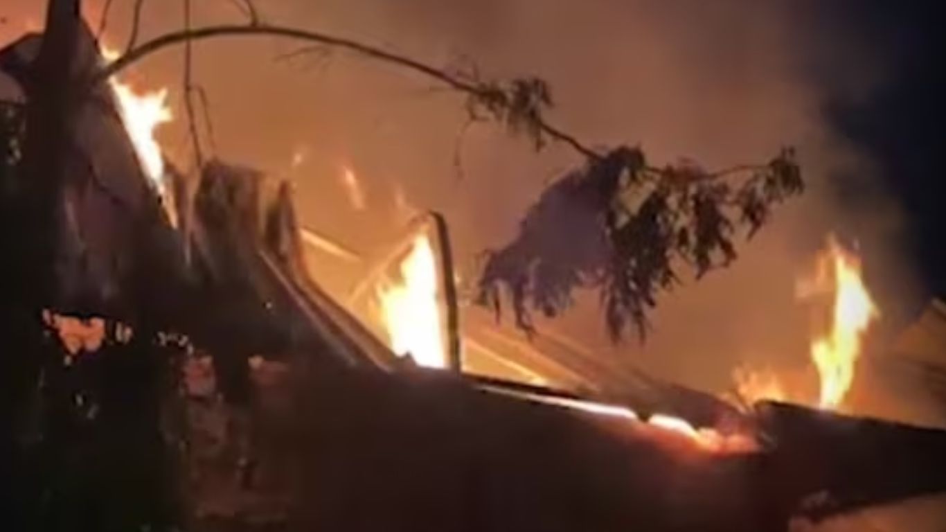 Maharashtra Fire Accident: భారీ అగ్నిప్రమాదం.. ఆరుగురు సజీవదహనం!