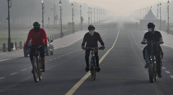 Air Pollution In Delhi : నెలన్నర రోజులుగా అదే పరిస్థితి.. మెరుగపడని ఢిల్లీ గాలి నాణ్యత