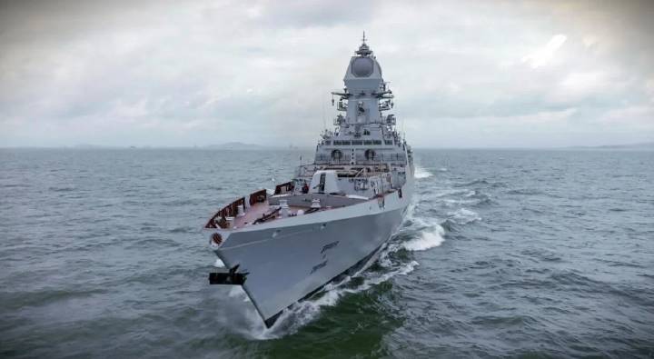 Indian Navy : చైనాను వణికిస్తోన్న భారత్ కొత్త డిస్ట్రాయర్ యుద్ధనౌక