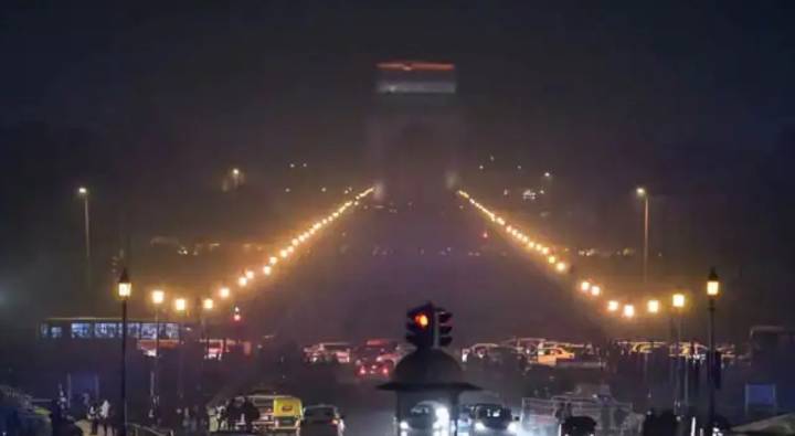 Delhi: రాజధానిలో డేగ కళ్లతో నిఘా.. ఎక్సాట్రాలు చేస్తే జైలుకే