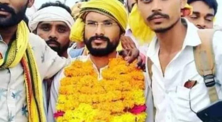 Bhopal: కారు కొనే స్థోమతలేక బావమరిది బైక్ తీసుకుని అసెంబ్లీకి వచ్చిన ఎమ్మెల్యే