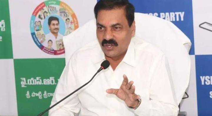 Kakani Govardhan Reddy : బాబుది ఏదో ఒక విధంగా ప్రభుత్వం మీద బురద చల్లాల తపననే : కాకాణి