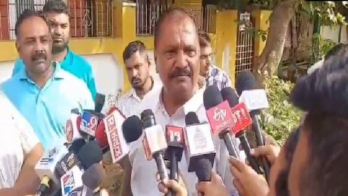 Parliament security breach: “నా కొడుకును ఉరి తీయండి”.. పార్లమెంట్ ఘటనపై నిందితుడి తండ్రి..