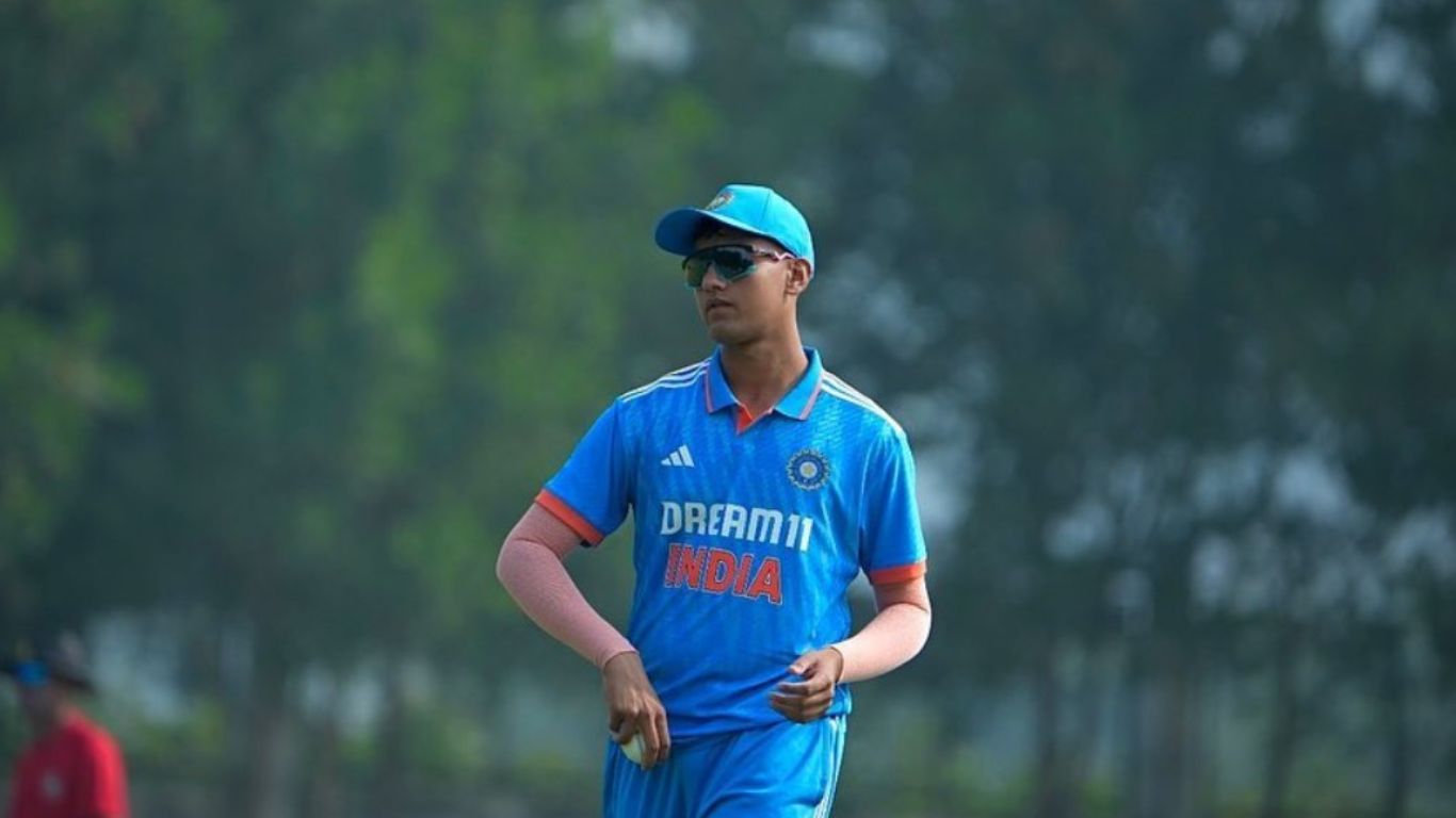 Raj Limbani: 7 వికెట్లతో చెలరేగిన రాజ్‌ లింబాని.. ఆసియాకప్‌ 2023 సెమీస్‌కు దూసుకెళ్లిన భారత్‌!