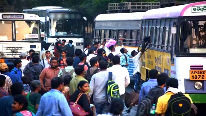 TSRTC New Record: ఆర్టీసీ సరికొత్త రికార్డ్.. ఒక్క రోజులోనే 51.74 లక్షల మంది ప్రయాణం