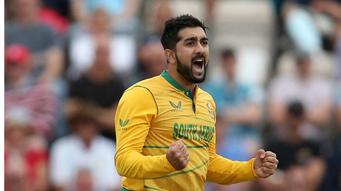 Tabraiz Shamsi Celebrations: వాళ్లు అడిగారనే షూతో సంబరాలు చేసుకున్నా: తంబ్రిజ్ షంసి