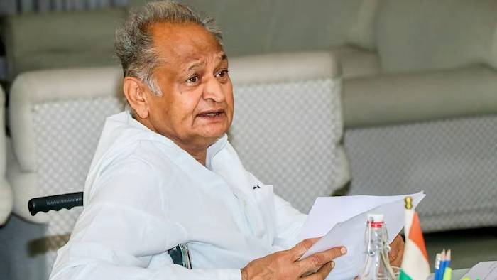 Ashok Gehlot: “ఇదే కాంగ్రెస్ చేస్తే ఊరుకునేదా..?” బీజేపీపై మాజీ సీఎం గెహ్లాల్ విమర్శలు..