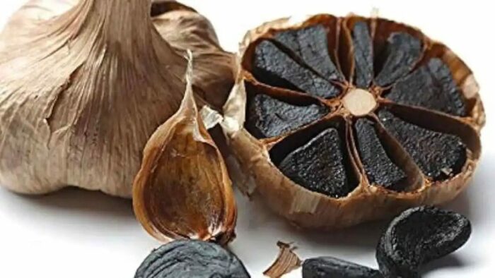 Health Tips : నల్ల వెల్లుల్లిని ఇలా తీసుకుంటే ఎన్ని లాభాలో తెలుసా?