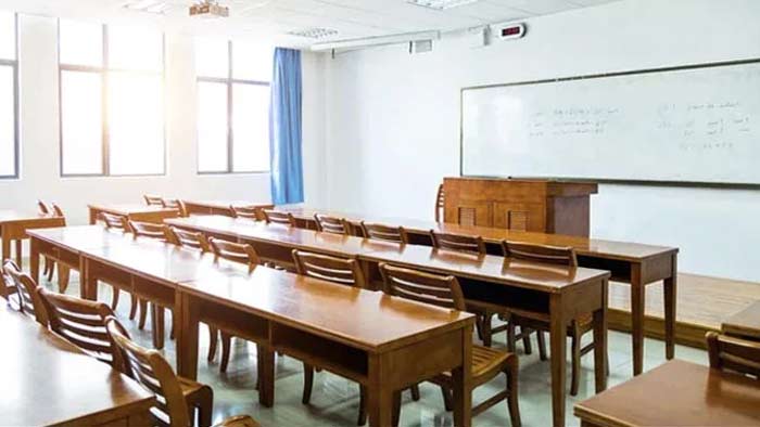 Delhi: ఢిల్లీలోని స్కూళ్లకు శీతాకాల సెలవులు..