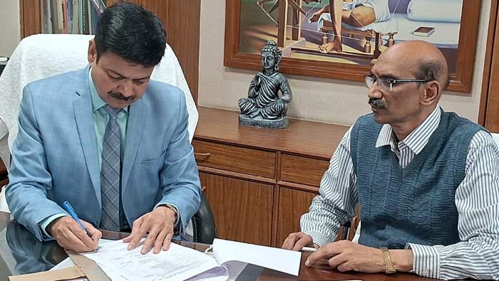 DS Chauhan : పౌరసరఫరాలశాఖ కమిషనర్‌గా బాధ్యతలు స్వీకరించిన డీఎస్‌ చౌహాన్‌