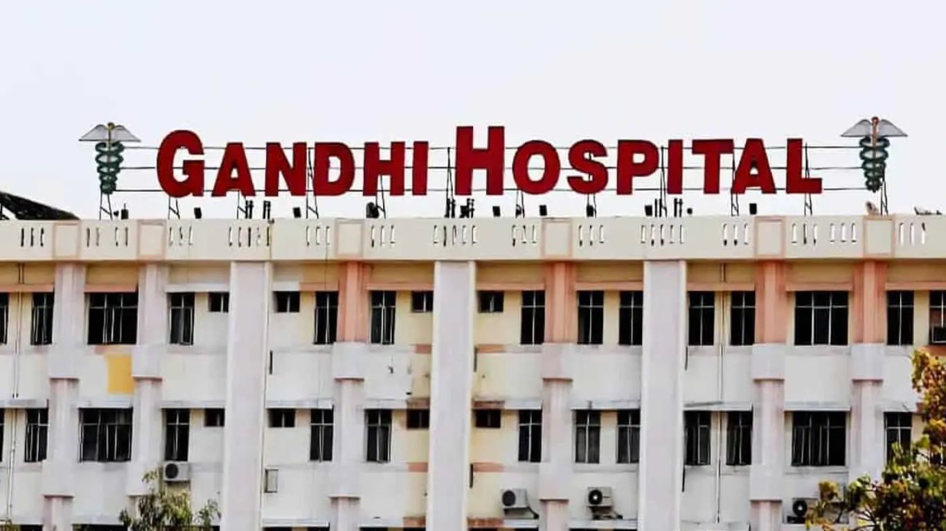 Coronavirus News: కలవరపెడుతున్న కరోనా కొత్త వేరియంట్‌.. గాంధీ ఆస్పత్రిలో అప్రమత్తం!