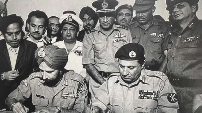 Vijay Diwas:  భారత్ ముందు తలవంచిన 90 వేల మంది పాక్ సైనికులు.. 1971 ఇండో-పాక్ యుద్ధంలో కీలక సంఘటనలు..