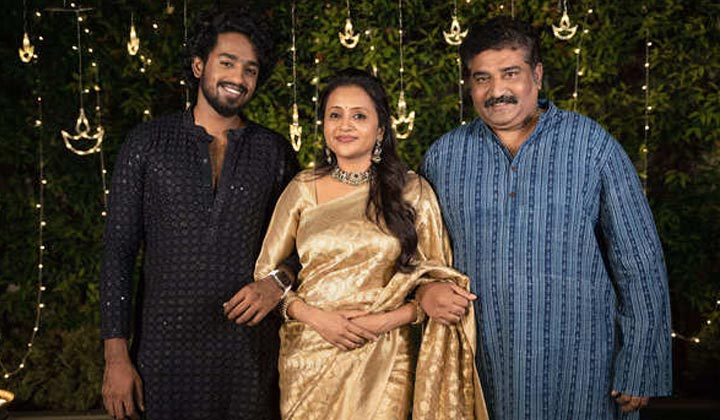 Roshan Kanakala: అమ్మ, నాన్న విడాకుల రూమర్స్ .. ఛీఛీ ఏం మాట్లాడుతున్నావ్ అన్నారు