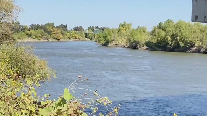 Shamirpet: దారుణం.. చెరువులో దూకిన తల్లికూతుళ్లు..