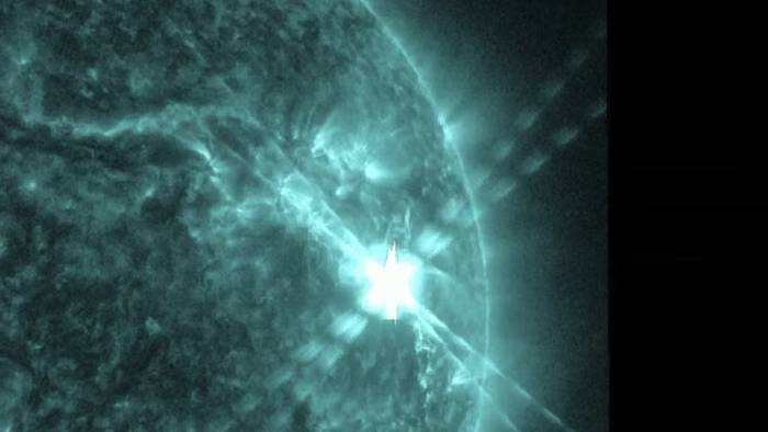 Solar flare: సూర్యుడి నుంచి ఎగిసిపడిన అతిపెద్ద సౌరజ్వాల.. భూమి వైపు దూసుకొస్తోంది..