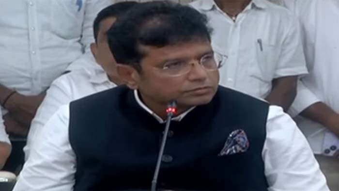 Minister Sridhar Babu: పోలీసు ఉన్నతాధికారులతో మంత్రి శ్రీధర్ బాబు, ప్రొటెం స్పీకర్ ఎమర్జెన్సీ మీటింగ్