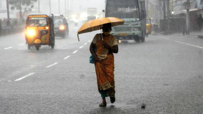 Rain Alert: తమిళనాడుకు పొంచి ఉన్న ముప్పు.. వచ్చే 2-3 రోజుల పాటు వర్షాలు..