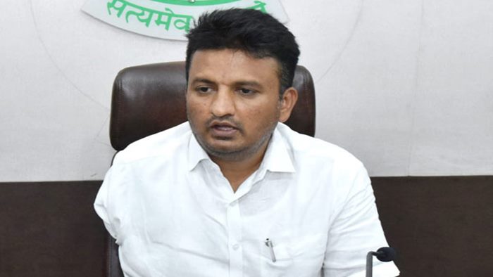 Andhrapradesh: అన్నమయ్య జిల్లా కలెక్టర్ గిరీషాను సస్పెండ్ చేస్తూ సీఎస్ ఉత్తర్వులు