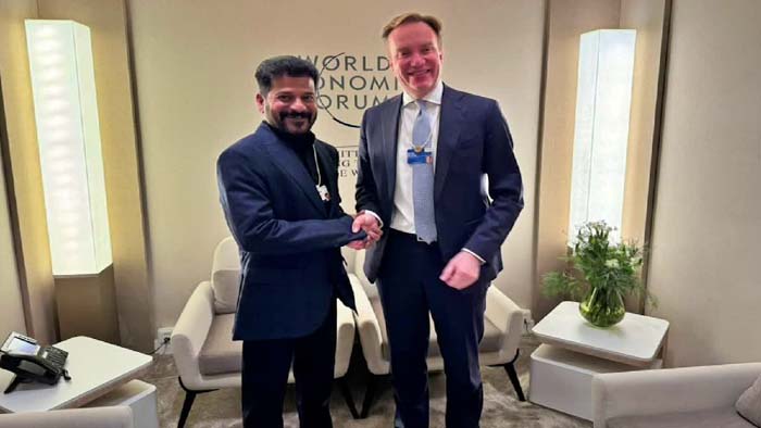 CM Revanth Reddy: దావోస్​లో సీఎం రేవంత్​రెడ్డి.. ప్రపంచ దిగ్గజ ప్రతినిధులతో కీలక సమావేశాలు