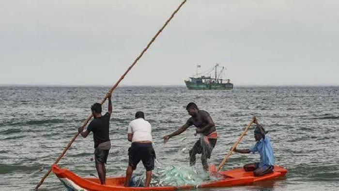 Indian Fishermen: మరో 10 మంది భారతీయ మత్స్యకారులని అరెస్ట్ చేసిన శ్రీలంక.. వరసగా రెండో సంఘటన..