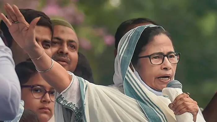 Mamata Banerjee: రామమందిర ప్రారంభోత్సవం ఈవెంట్‌ ఓ జిమ్మిక్‌ షో..