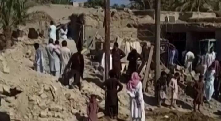 Pakistan : ఇరాన్‌లో 9 మంది పాకిస్థానీయులు కాల్చివేత.. రెండు దేశాల మధ్య ఉద్రిక్తత