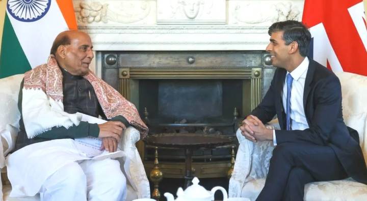 Rajnath Singh : బ్రిటన్ ప్రధాని సునక్ తో రాజ్‌నాథ్ సింగ్ భేటీ.. రక్షణ, వాణిజ్యం సహా పలు అంశాలపై చర్చ