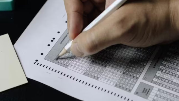 Paper Leaks: పేపర్ లీకేజీల సమస్య.. లోక్‌సభలో బిల్లును ప్రవేశపెట్టనున్న ప్రభుత్వం!