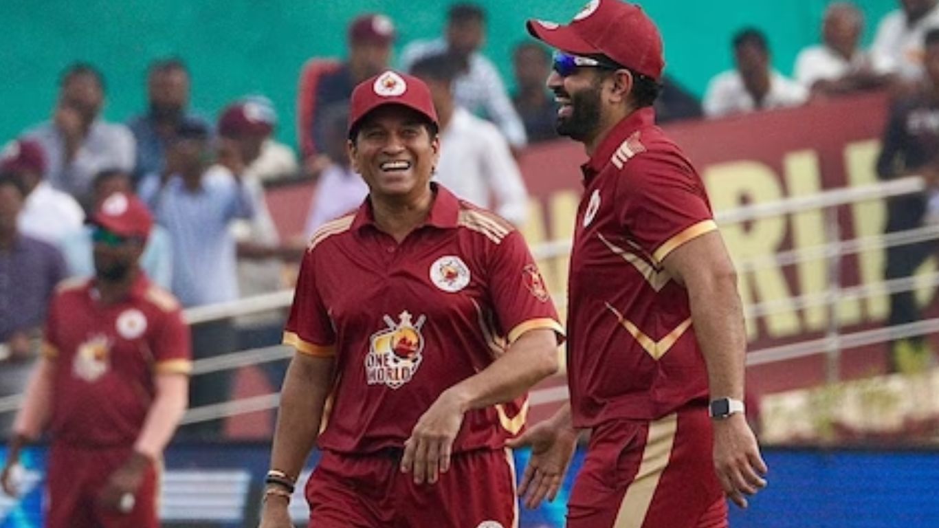 Sachin Tendulkar Batting: సచిన్ హిట్టింగ్.. 16 బంతుల్లో 27 పరుగులు! వీడియో వైరల్