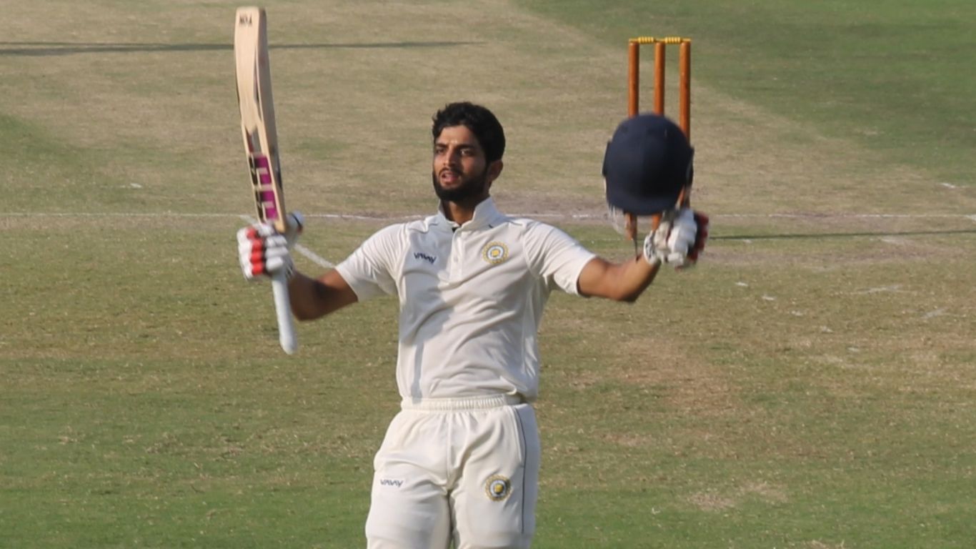 IND vs ENG: పాటిదార్‌, పుజారా కాదు.. విరాట్ కోహ్లీ స్థానంలో కొత్త ఆటగాడికి అవకాశం!