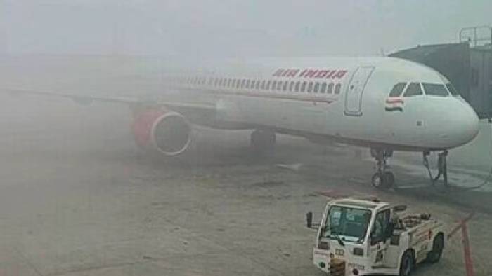 Flight Delay: ఎయిర్‌పోర్టుల్లో వార్ రూమ్స్.. ఫ్లైట్స్ ఆలస్యంపై కేంద్రం ప్రణాళిక..