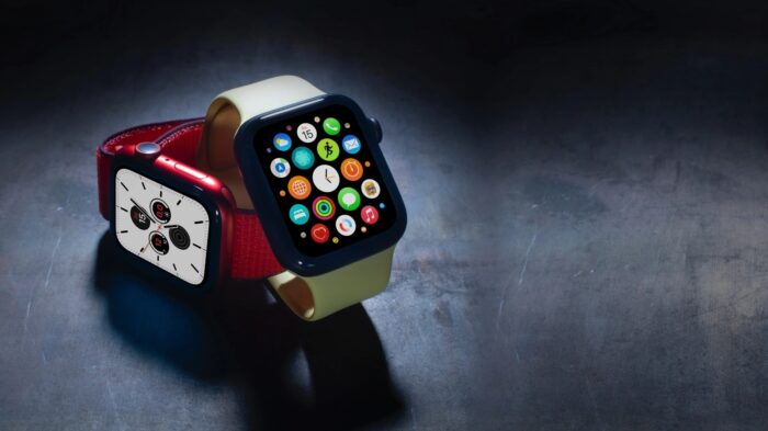 Apple Smartwatch : మరోసారి ట్రేండింగ్ లో యాపిల్ స్మార్ట్ వాచ్.. ఈసారి గాల్లో ఉండగానే..