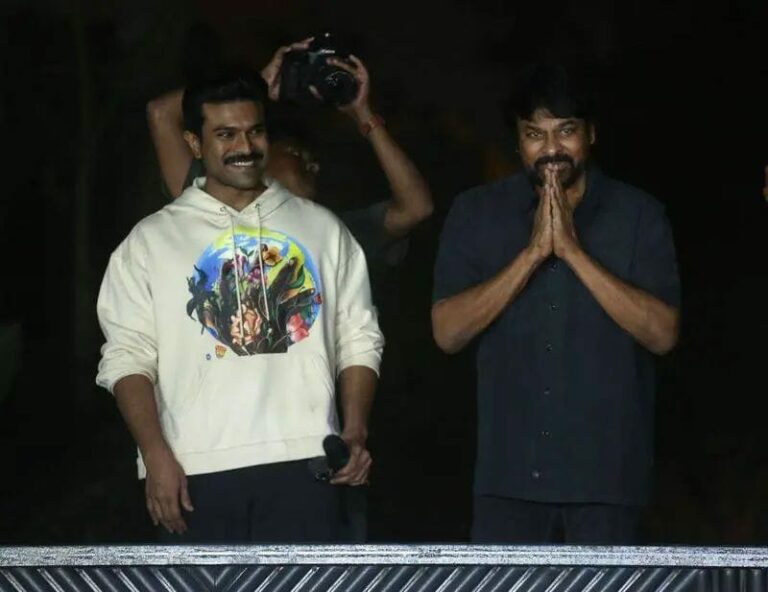 Ayodhya Ram Mandir: చిరంజీవి, రామ్ చరణ్ అయోధ్య బయల్దేరే ముందు ఫ్యాన్స్ ముందు హడావిడి.. ఫోటోలు వైరల్..