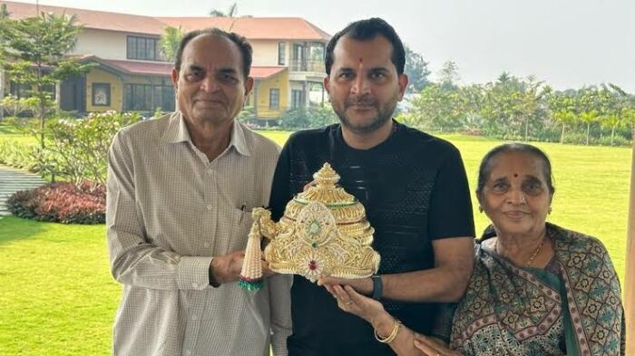 Ayodhya Ram: రామ్ లల్లా విగ్రహానికి 11 కోట్ల విలువైన కిరీటాన్ని విరాళంగా ఇచ్చిన గుజరాత్ వజ్రాల వ్యాపారి..