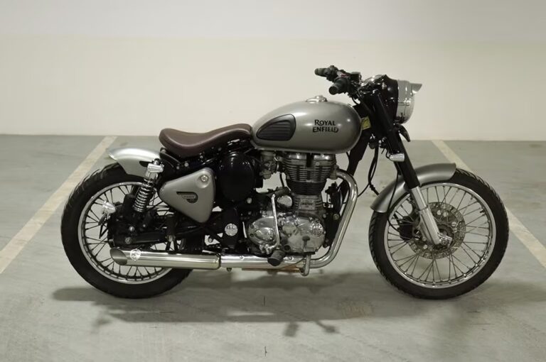 Royal Enfield Bobber 350: మార్కెట్ లోకి రాయల్ ఎన్ఫీల్డ్ సరికొత్త బైక్.. ఫీచర్స్, ధర?