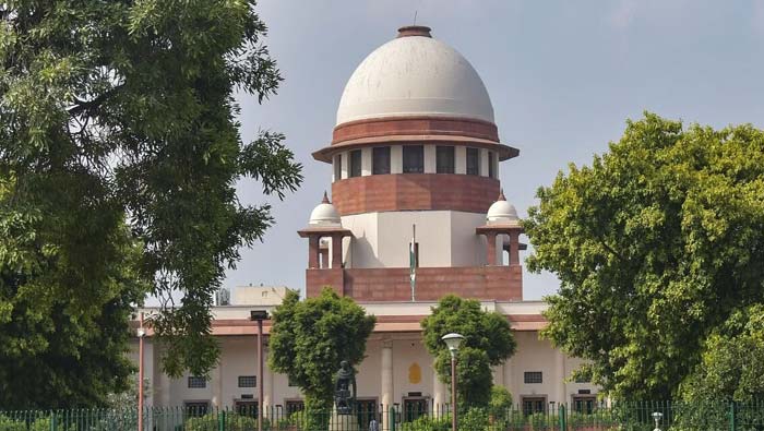 Halal Certificate: సుప్రీంకోర్టుకు చేరిన హలాల్ సర్టిఫికెట్ వివాదం.. యూపీ సర్కార్ కు నోటీసులు