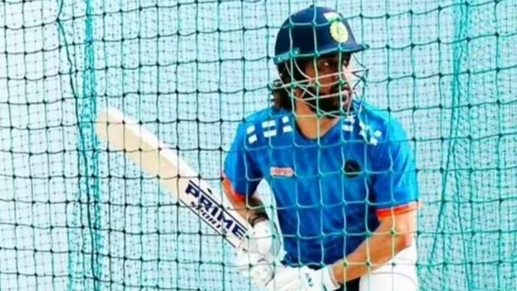 Dhoni's New Bat Sticker