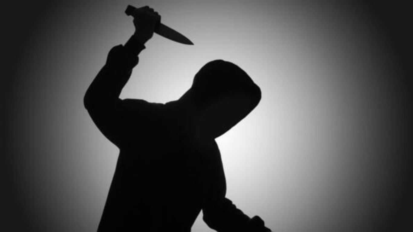 UP Crime: ఉత్తరప్రదేశ్‌లో దారుణం.. భార్య తలతో రోడ్డుపై తిరిగిన భర్త!